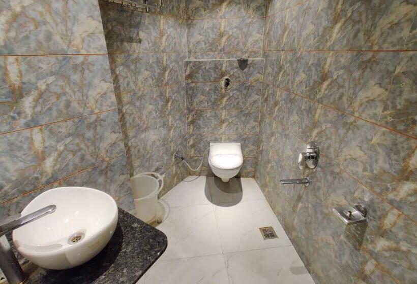 Familjerum, Jr Group Of Hotels 500 Meter From Golden Temple