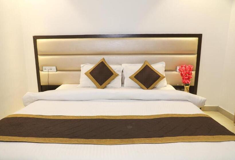 Deluxe Rum, Jr Group Of Hotels 500 Meter From Golden Temple