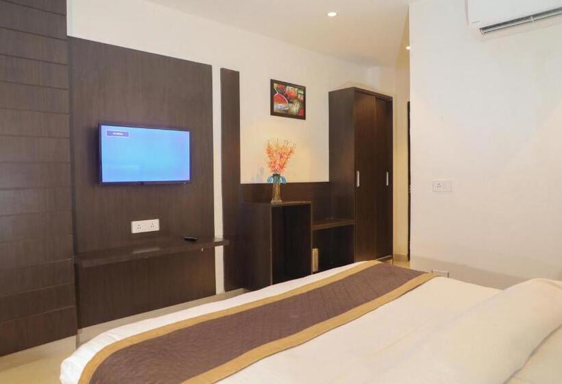 Deluxe Rum, Jr Group Of Hotels 500 Meter From Golden Temple