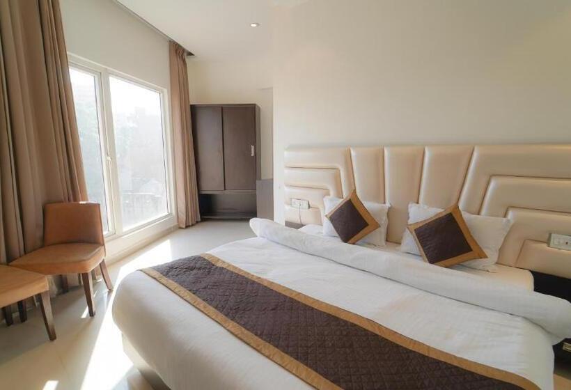 Deluxe Rum, Jr Group Of Hotels 500 Meter From Golden Temple