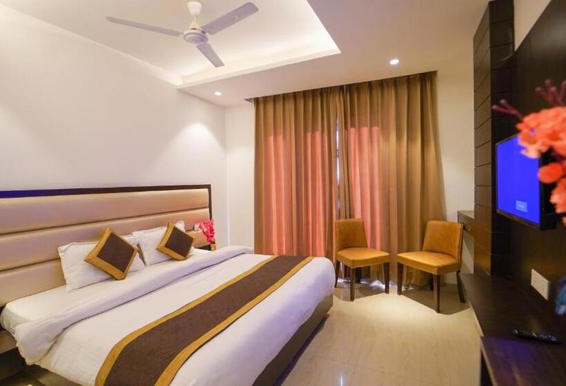 Deluxe Rum, Jr Group Of Hotels 500 Meter From Golden Temple