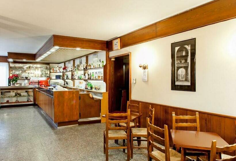 4인용 스탠다드 룸, Albergo Michielini