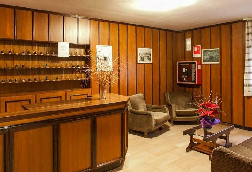 Четырехместный Номер Стандарт, Albergo Michielini