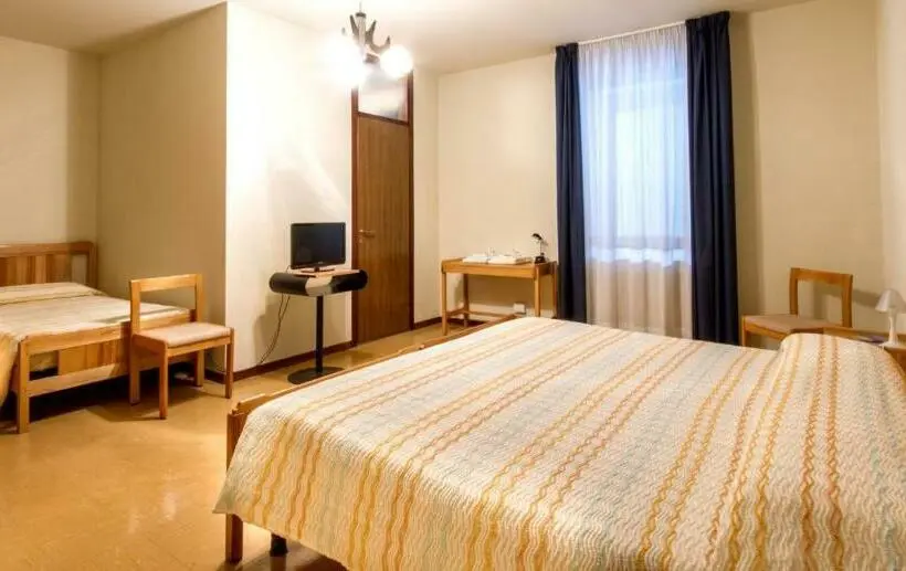 スタンダード４人部屋, Albergo Michielini