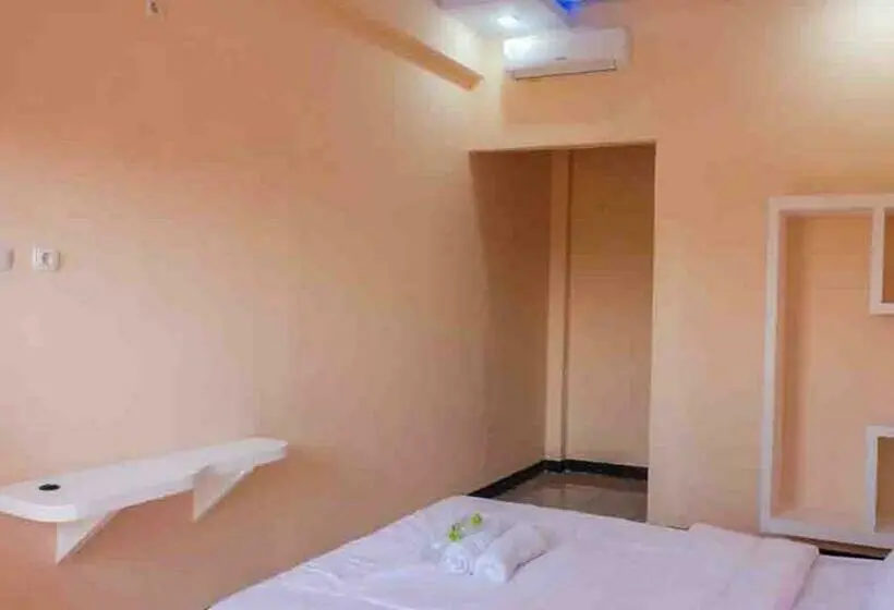 スタンダードルーム, Artayya Puri 2 Near Alun Alun Caruban Mitra Reddoorz