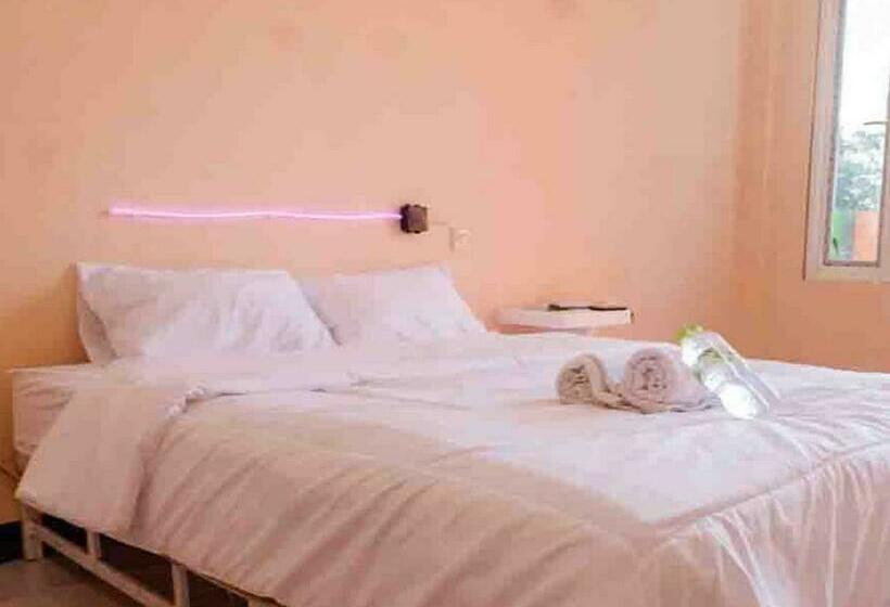 标准间, Artayya Puri 2 Near Alun Alun Caruban Mitra Reddoorz