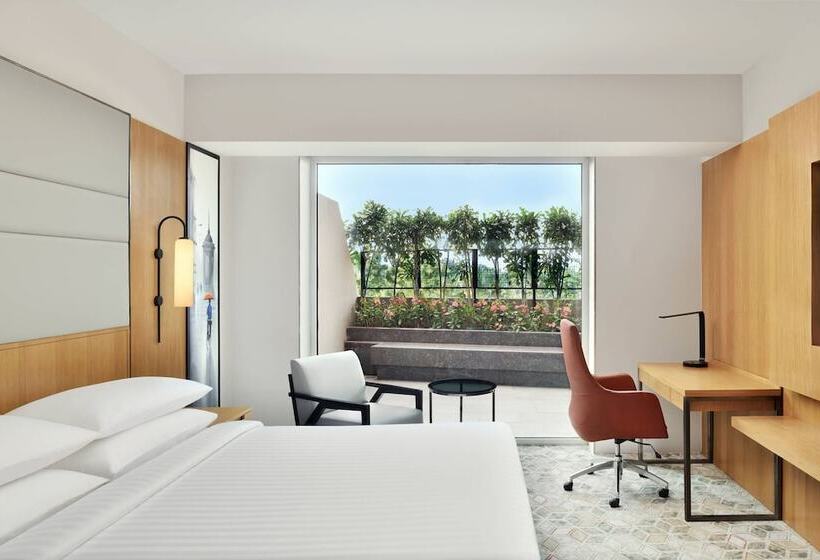 סטודיו סטנדרט מיטה זוגית, Courtyard By Marriott Nashik