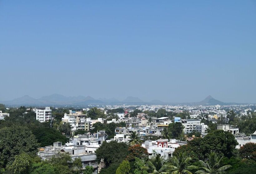 סטודיו סטנדרט מיטה זוגית, Courtyard By Marriott Nashik