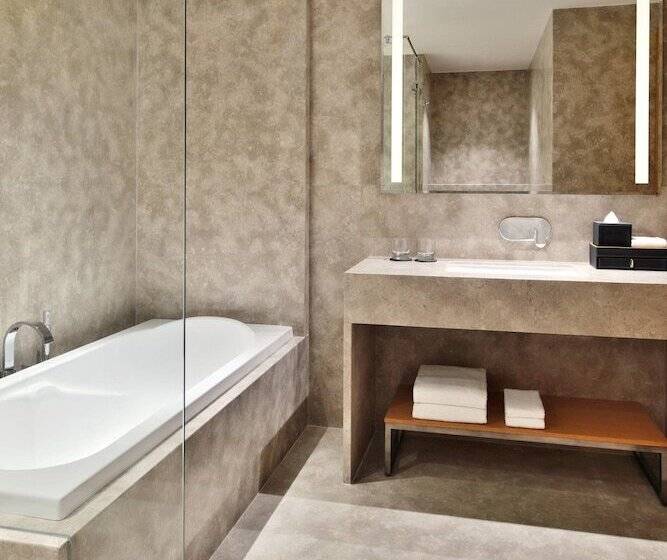 جناح رئاسى, Courtyard By Marriott Nashik