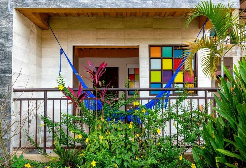 带大床的标准间, Nq Hotel Orinoquia