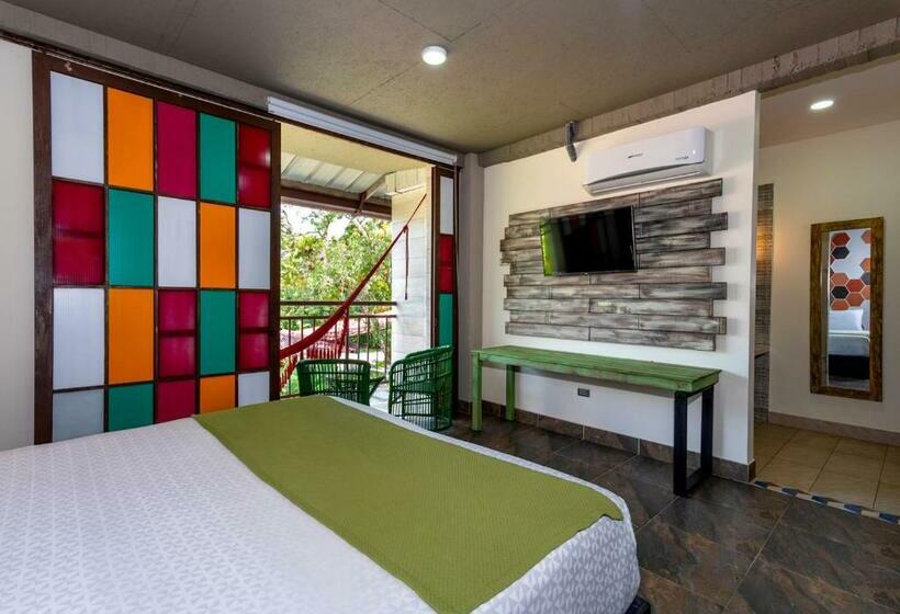 带大床的标准间, Nq Hotel Orinoquia