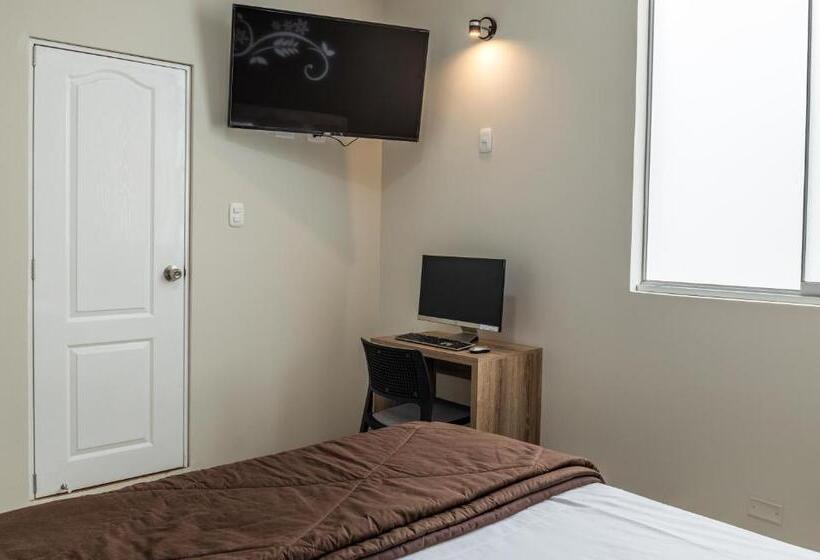 اتاق لوکس, Solec Piura