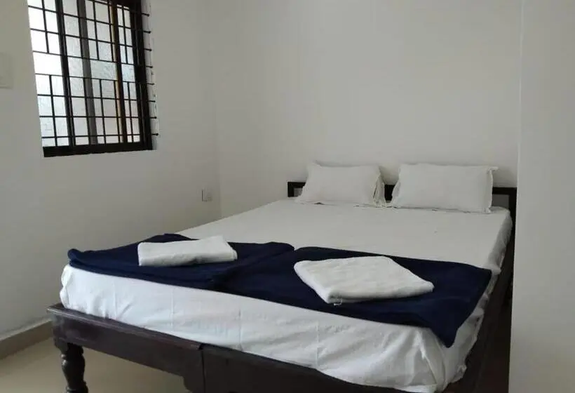 スーペリアールーム, Megha Resort , Hampi