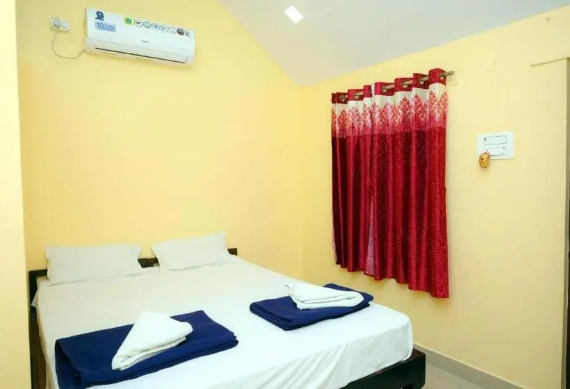 デラックスルーム, Megha Resort , Hampi