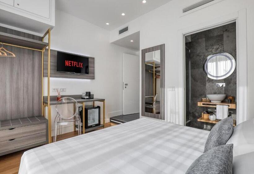 اتاق استاندارد با بالکن, Gallery Suite