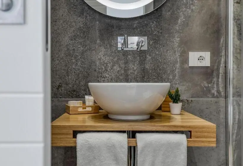 اتاق لوکس با بالکن, Gallery Suite