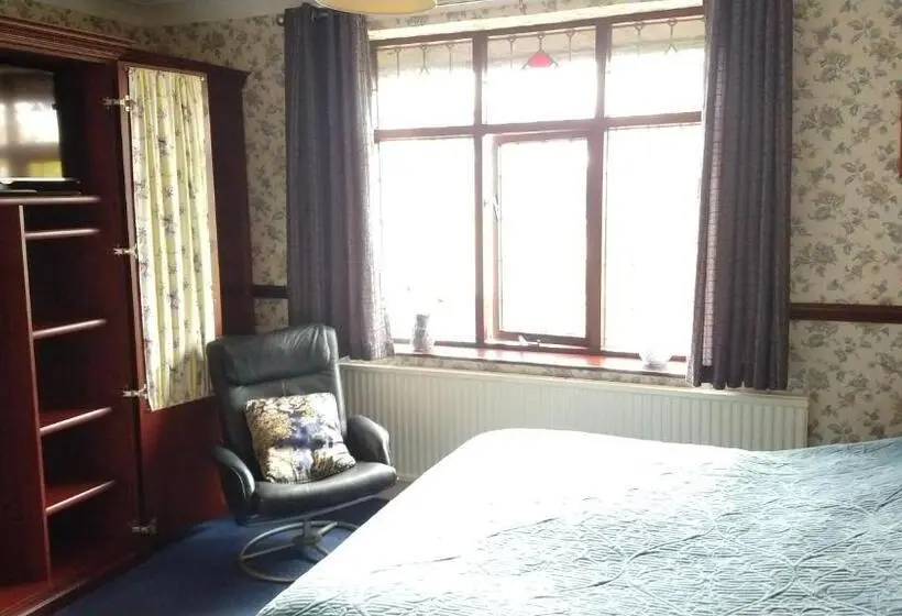 ガーデンビュースタンダードルーム, Hollingworth Lake Guest House Room Only Accommodation