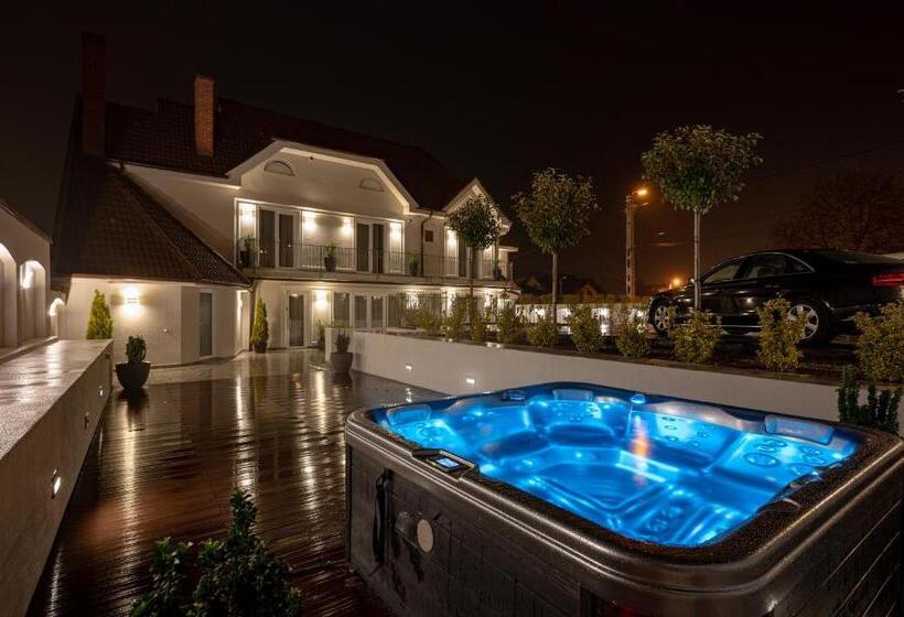 آپارتمان 1 خوابه با تراس, Dozsa Residence