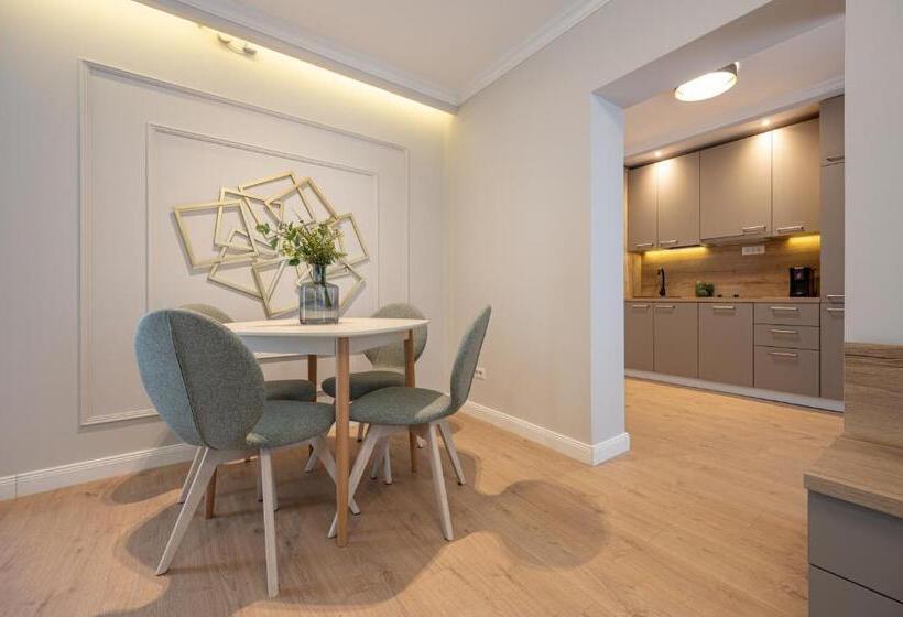 آپارتمان 1 خوابه, Dozsa Residence