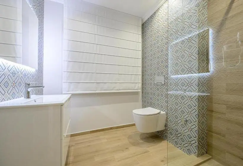 バルコニー付き１ベッドルームアパートメント, Dozsa Residence