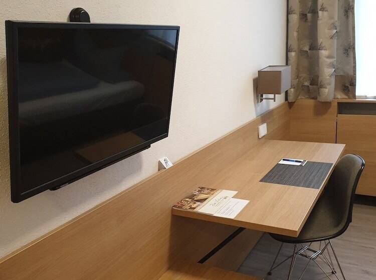 חדר סטנדרט יחיד, Drei Lilien