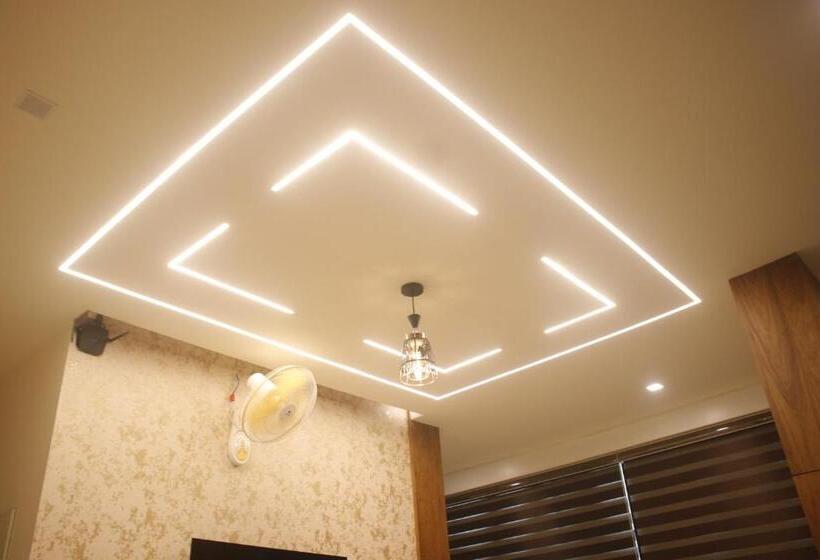 豪华两卧室公寓, Fathima Palace