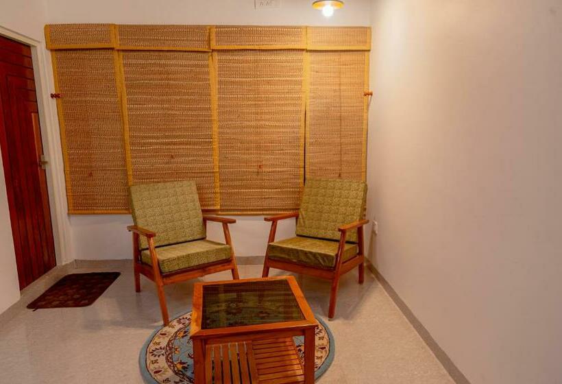 스탠다드 룸 킹사이즈 침대, Munaals Nest