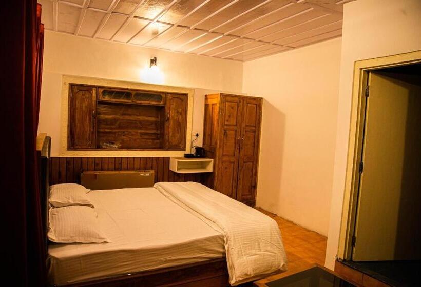 스탠다드 룸 킹사이즈 침대, Munaals Nest