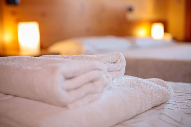 חדר סטנדרט לארבעה, Pràcatinat Hotel & Restaurant