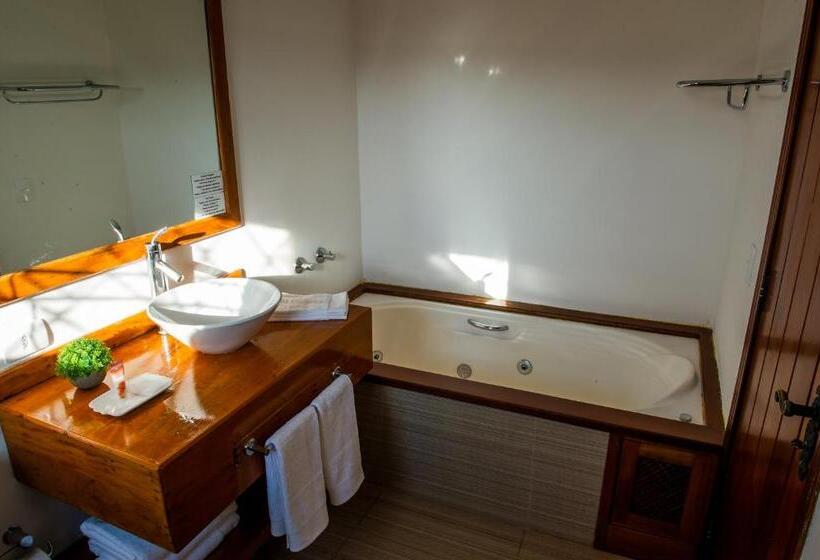 디럭스 트리플 룸, Pousada Das Lavandas