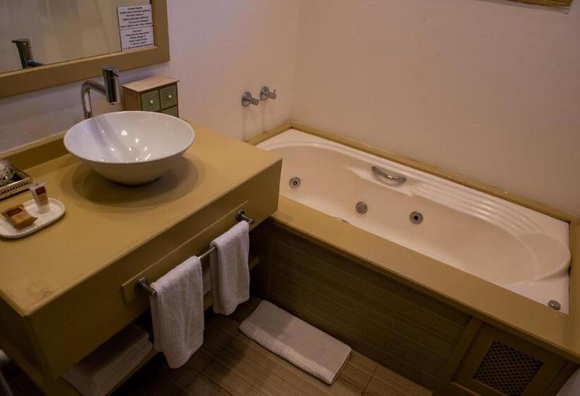 디럭스 4인 룸, Pousada Das Lavandas