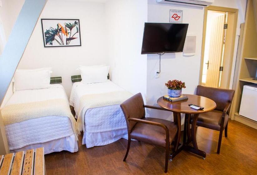 디럭스 4인 룸, Pousada Das Lavandas