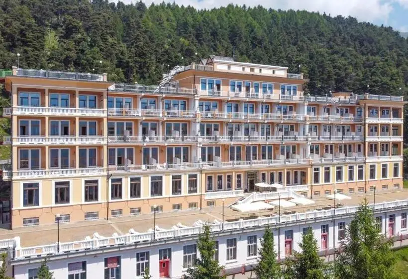 スタンダード４人部屋, Pràcatinat Hotel & Restaurant