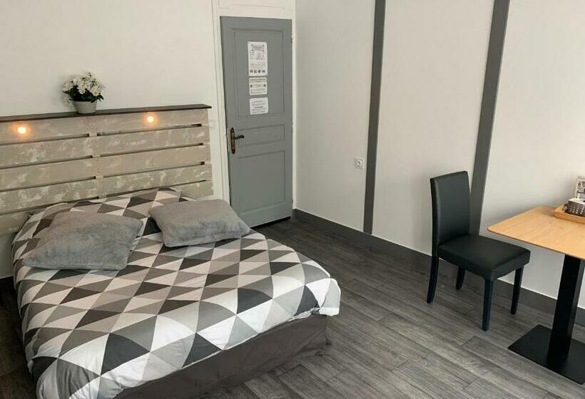 غرفة قياسية, Chambres D'hôtes De L'eglise