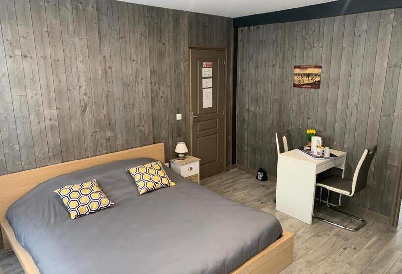 غرفة عائلية, Chambres D'hôtes De L'eglise