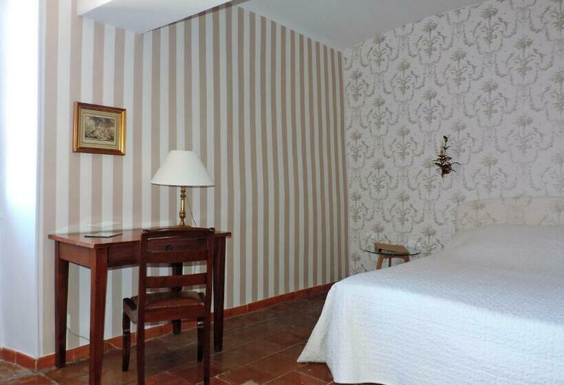 غرفة قياسية, Château De Jonquières   Hérault