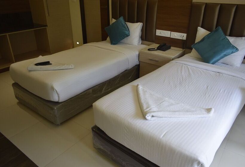 Номер Deluxe, Laya Regency