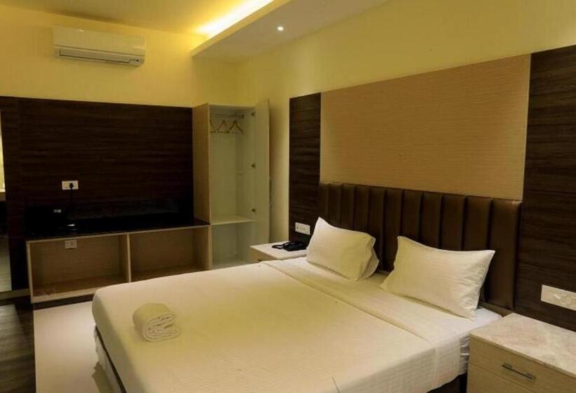 Номер Deluxe, Laya Regency