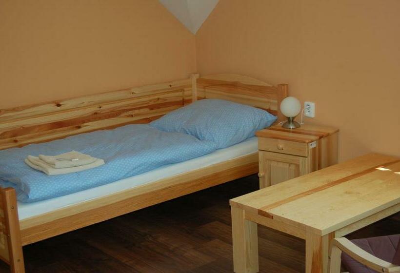 Standard Szoba, Stará Ameryka