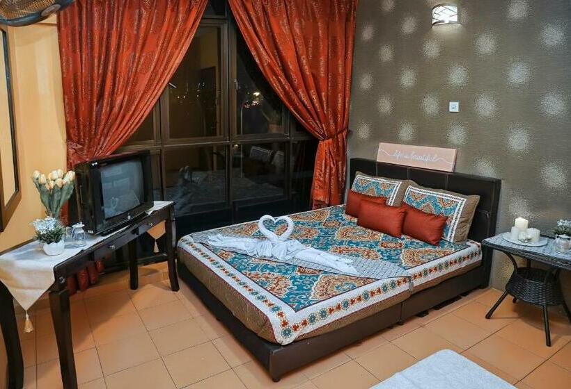 Standard-huone Jaettu Kylpyhuone, Ghazrin S Garuda