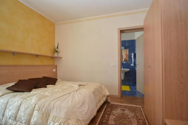 اتاق استاندارد چهار تخته, Garda Dream