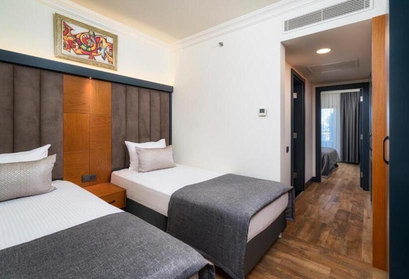 Perhehuone, Dobedan Exclusive Hotel & Spa