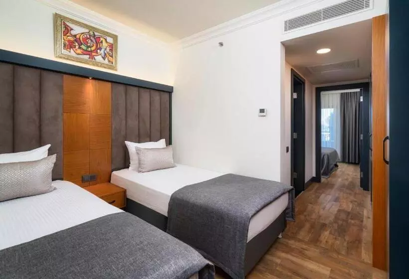 اتاق خانوادگی, Dobedan Exclusive Hotel & Spa
