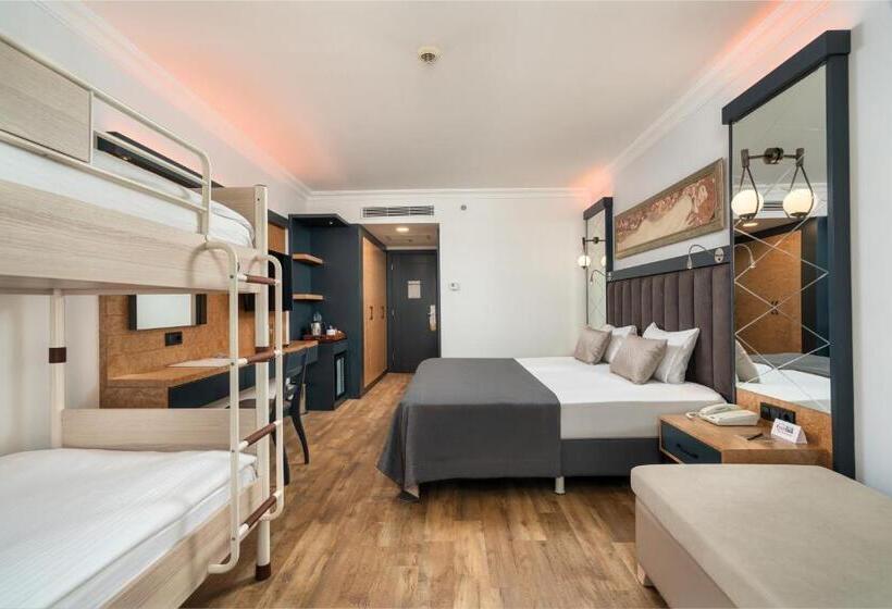 Standard Neljän Hengen Huone, Dobedan Exclusive Hotel & Spa