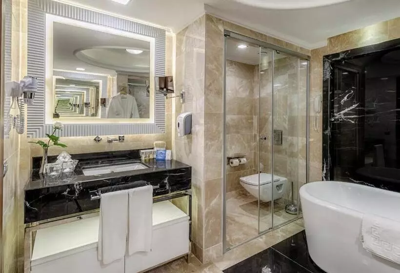سوئیت رویال, Dobedan Exclusive Hotel & Spa