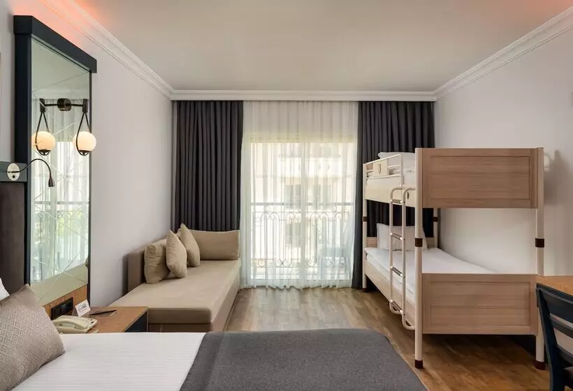 اتاق استاندارد چهار تخته, Dobedan Exclusive Hotel & Spa