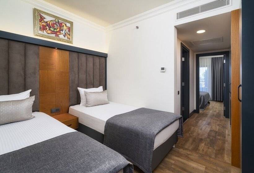 Perhehuone, Dobedan Exclusive Hotel & Spa