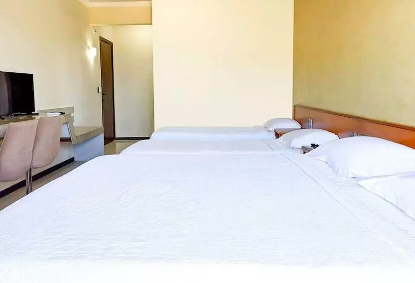 اتاق استاندارد سه نفره, Golden Beach
