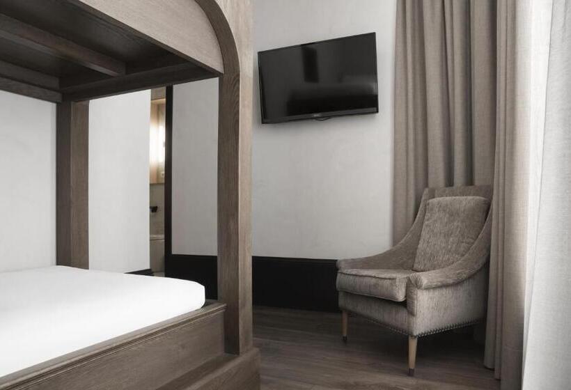 اتاق استاندارد چهار تخته, Icon Wipton