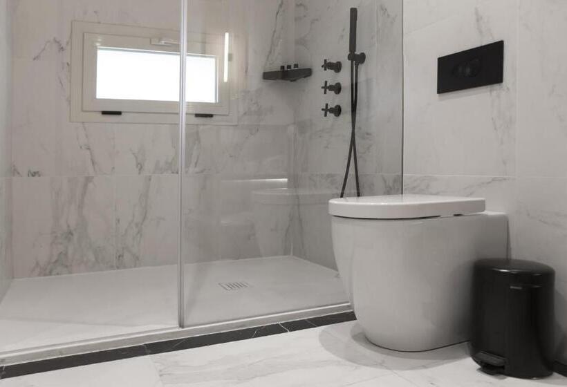 اتاق استاندارد سه نفره, Icon Wipton